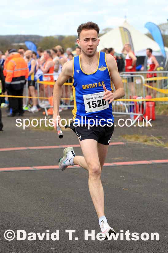 Senior mens 2023 Elswick Harriers Road Relays, Albamarle Barrack Airfield, Ouston, Northumberland. Photo: David T. Hewitson/Sports for All Pics